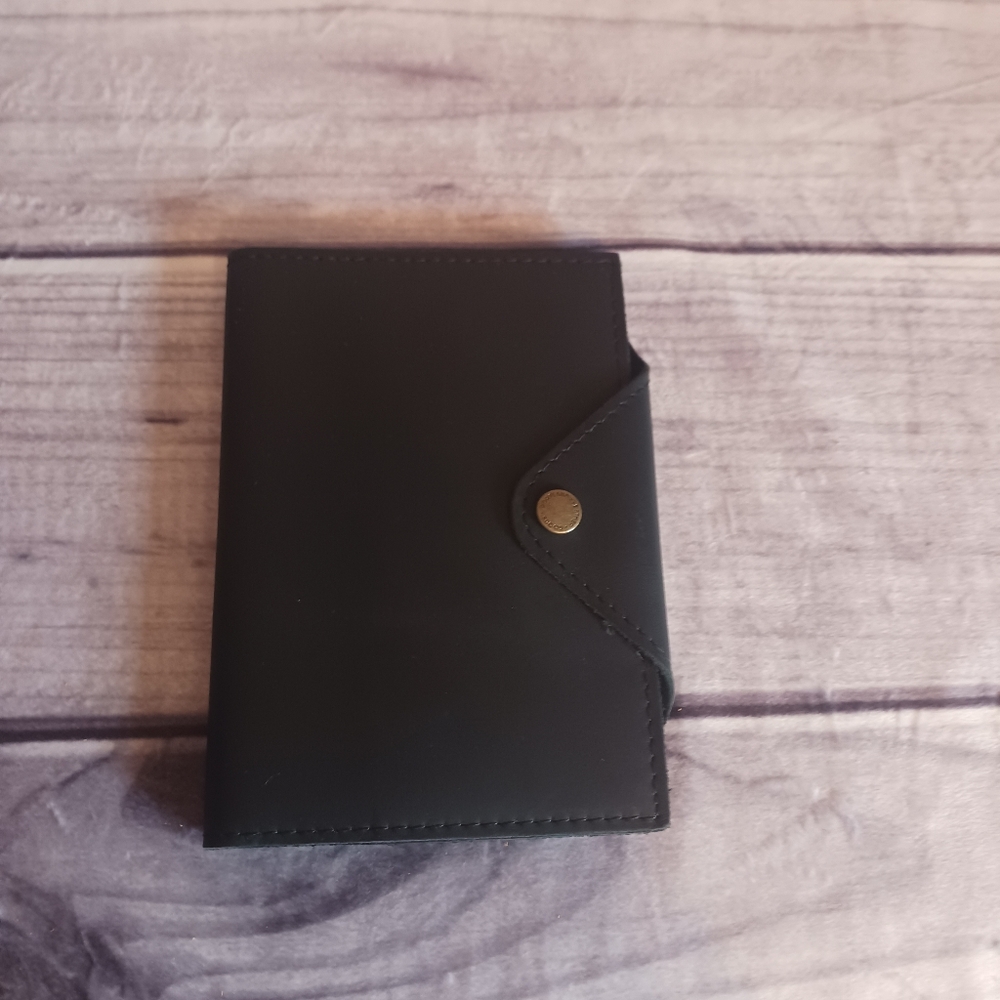 Smooth Black Snap Journal
